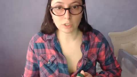 luckylinda23 online show from 04-01-26, 02:25