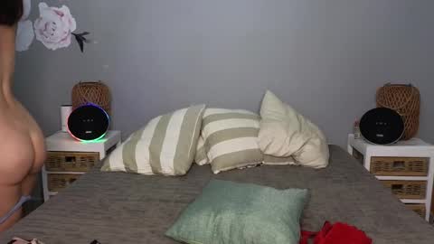 Snapshot of lucy1990xxx chatting on 03-28-26, 09:14 Lucy online show from 03-28-26, 09:14