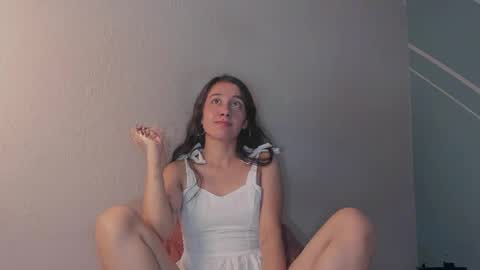 Lucy Herrera online show from 04-04-26, 10:40