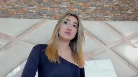 lucy_davies_ online show from 05-04-26, 11:28
