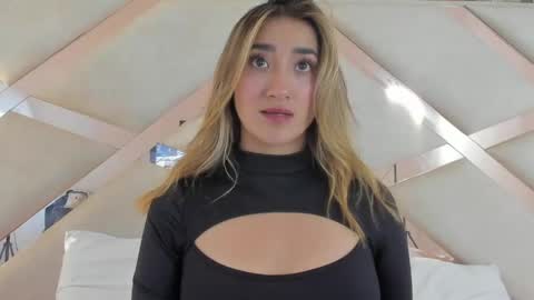 lucy_davies_ online show from 05-28-26, 11:40