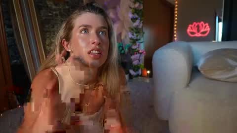 Lucy. online show from 05-13-26, 12:30