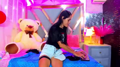 Lucy unlimit come back here  online show from 05-13-26, 02:20