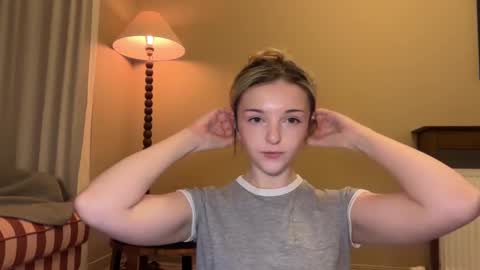 Lucy online show from 03-26-26, 12:06