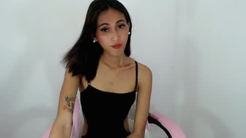 Snapshot of lucyseductive_ chatting on 07-18-26, 06:50 JIRVIE online show from 07-18-26, 06:50