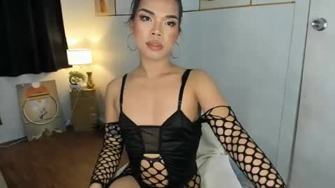 Snapshot of lucyvane chatting on 07-06-26, 06:10 lucyvane online show from 07-06-26, 06:10