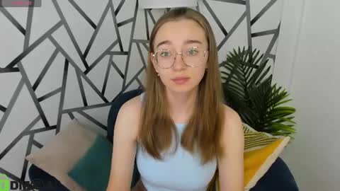 Lucy online show from 06-17-26, 12:57