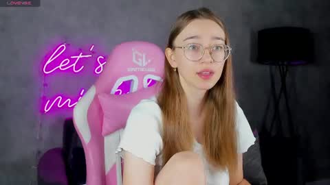 Lucy online show from 06-29-26, 12:39
