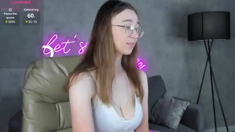 Lucy online show from 07-25-26, 01:04