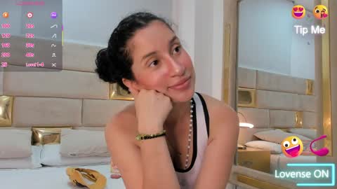 Snapshot of ludovicca_mark chatting on 05-07-26, 08:25 Ludovicca Mark online show from 05-07-26, 08:25