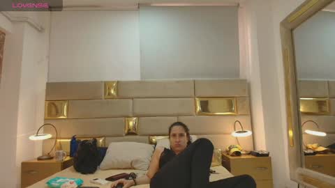Snapshot of ludovicca_mark chatting on 05-27-26, 08:39 Ludovicca Mark online show from 05-27-26, 08:39