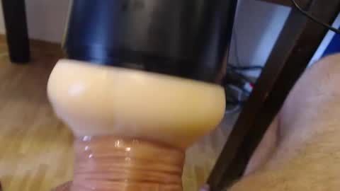 Hagen online show from 04-19-26, 08:02