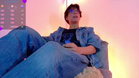 Lui online show from 03-28-26, 03:17