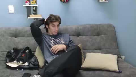 Snapshot of luigisb chatting on 12-10-24, 10:05 Luigi online show from 12-10-24, 10:05