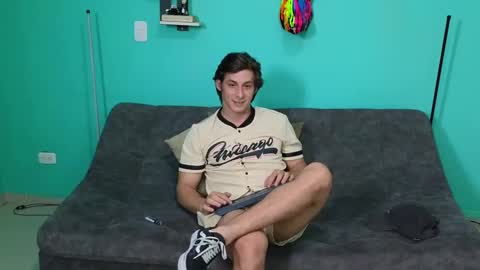 Snapshot of luigisb chatting on 01-16-25, 08:14 Luigi online show from 01-16-25, 08:14