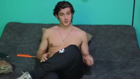 Snapshot of luigisb chatting on 02-17-25, 08:36 Luigi online show from 02-17-25, 08:36