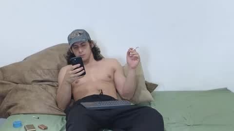 Snapshot of luigisb chatting on 09-10-25, 09:04 Luigi online show from 09-10-25, 09:04