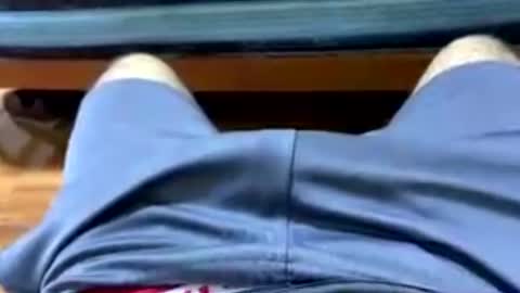 Snapshot of luis_hunk chatting on 07-17-26, 08:32 Andrew online show from 07-17-26, 08:32