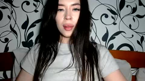 luisa lovedom online show from 06-25-26, 07:07