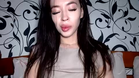 luisa lovedom online show from 07-12-26, 08:49