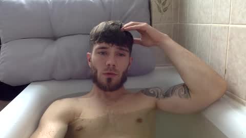 Snapshot of luisbadx chatting on 04-02-26, 01:31 Luis Badx online show from 04-02-26, 01:31