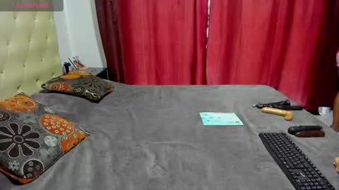Snapshot of luissa_s1 chatting on 06-20-26, 11:35 Luissa online show from 06-20-26, 11:35