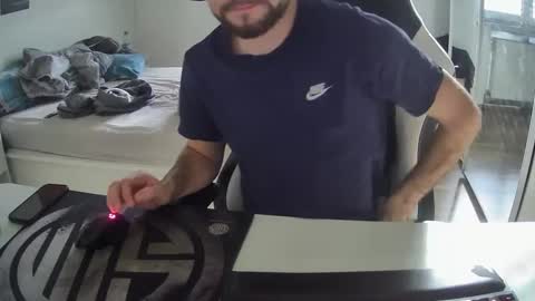 Snapshot of lukasschoetz chatting on 01-20-25, 10:18 lukasschoetz online show from 01-20-25, 10:18