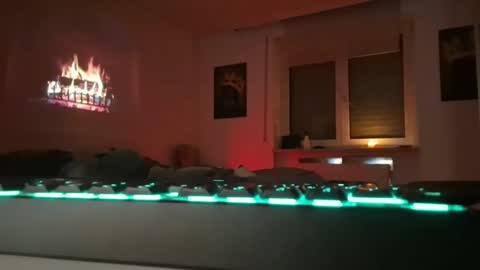 Snapshot of lukasschoetz chatting on 11-26-25, 09:05 lukasschoetz online show from 11-26-25, 09:05