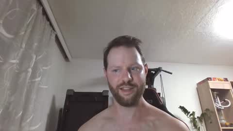 Snapshot of luke91_t chatting on 10-10-25, 11:26 luke91_t online show from 10-10-25, 11:26