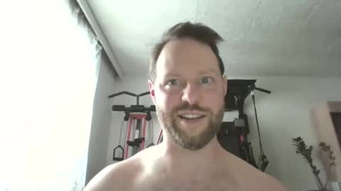 Snapshot of luke91_t chatting on 02-05-26, 12:32 luke91_t online show from 02-05-26, 12:32