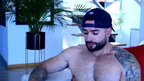 Snapshot of lukhass chatting on 06-24-26, 07:24 Lukhas f4f online show from 06-24-26, 07:24