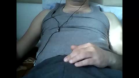 Snapshot of lukixxxx chatting on 02-15-26, 01:31 lukixxxx online show from 02-15-26, 01:31