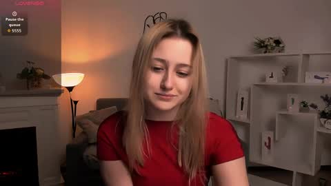 Lily online show from 04-04-26, 08:50