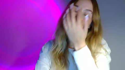 Lulu Baby18 online show from 09-15-25, 06:30