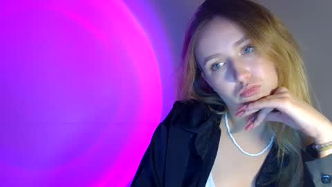 Lulu Baby18 online show from 10-02-25, 07:54