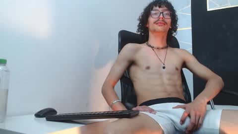 Snapshot of lumberjack_20 chatting on 02-04-26, 09:31 Vanity ErosX online show from 02-04-26, 09:31