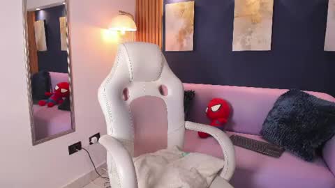 Snapshot of lumiernova chatting on 06-29-26, 10:21 Lumier online show from 06-29-26, 10:21