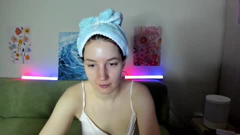 Lumi online show from 01-17-26, 02:11