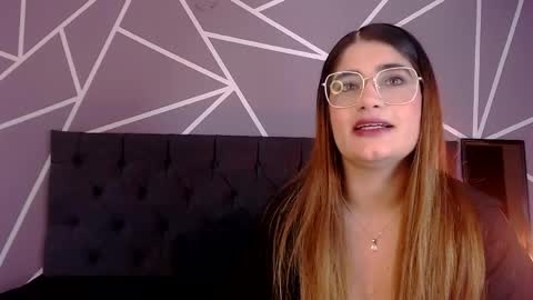 luna1126 online show from 03-19-26, 11:47