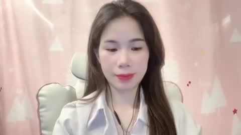 Luna online show from 05-02-26, 04:28