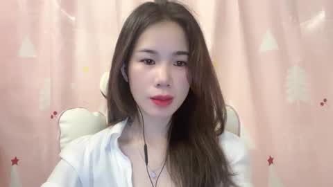 Luna online show from 05-03-26, 02:17