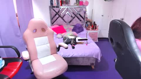 luna_analya online show from 05-25-26, 08:04