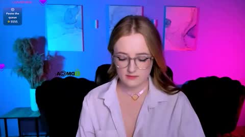 luna_berryy online show from 03-04-26, 08:26