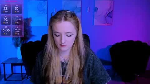 luna_berryy online show from 03-24-26, 08:47