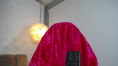 LUNA online show from 04-21-26, 09:28