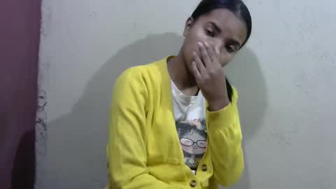 Laura online show from 05-21-26, 04:08