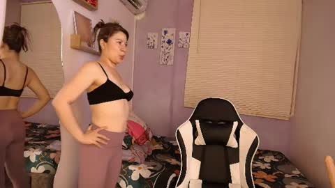 Snapshot of luna_desiree chatting on 07-08-26, 10:14 luna_desiree online show from 07-08-26, 10:14