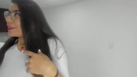 luna  online show from 01-11-26, 11:15