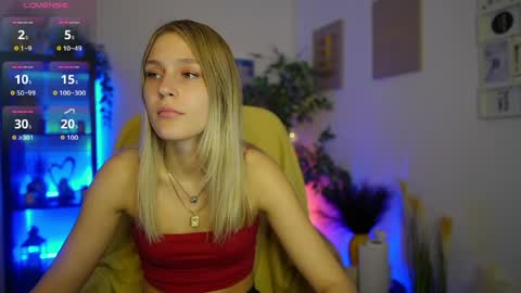 luna_grace18 online show from 04-27-26, 11:41