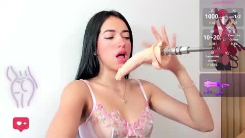 luna_kiss18 online show from 02-21-25, 11:55